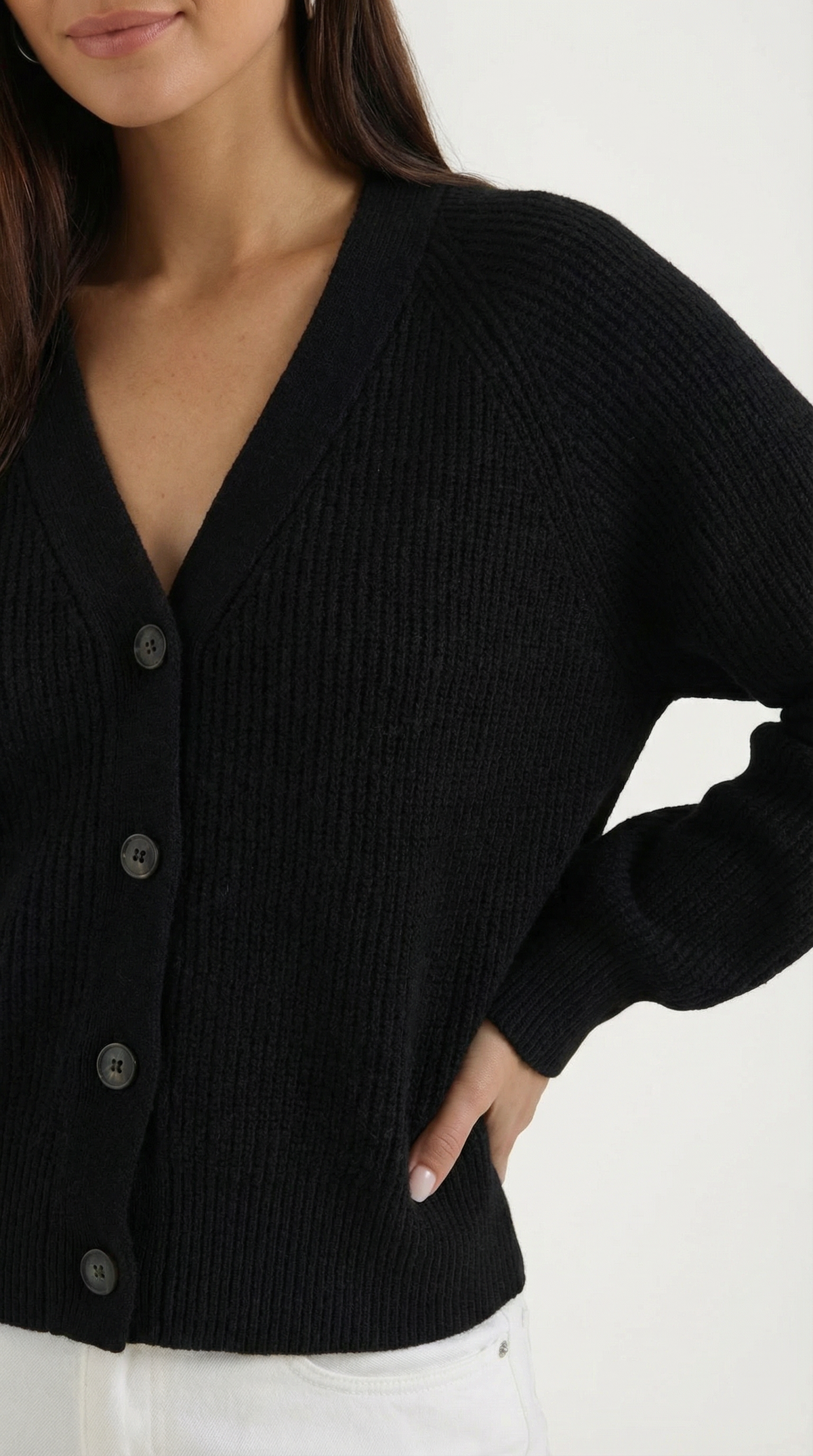 Damen Strickjacke mit Knopfleiste und V-Ausschnitt | Strick