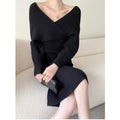 Damen Wickelkleid aus Geripptem Strick | Midi